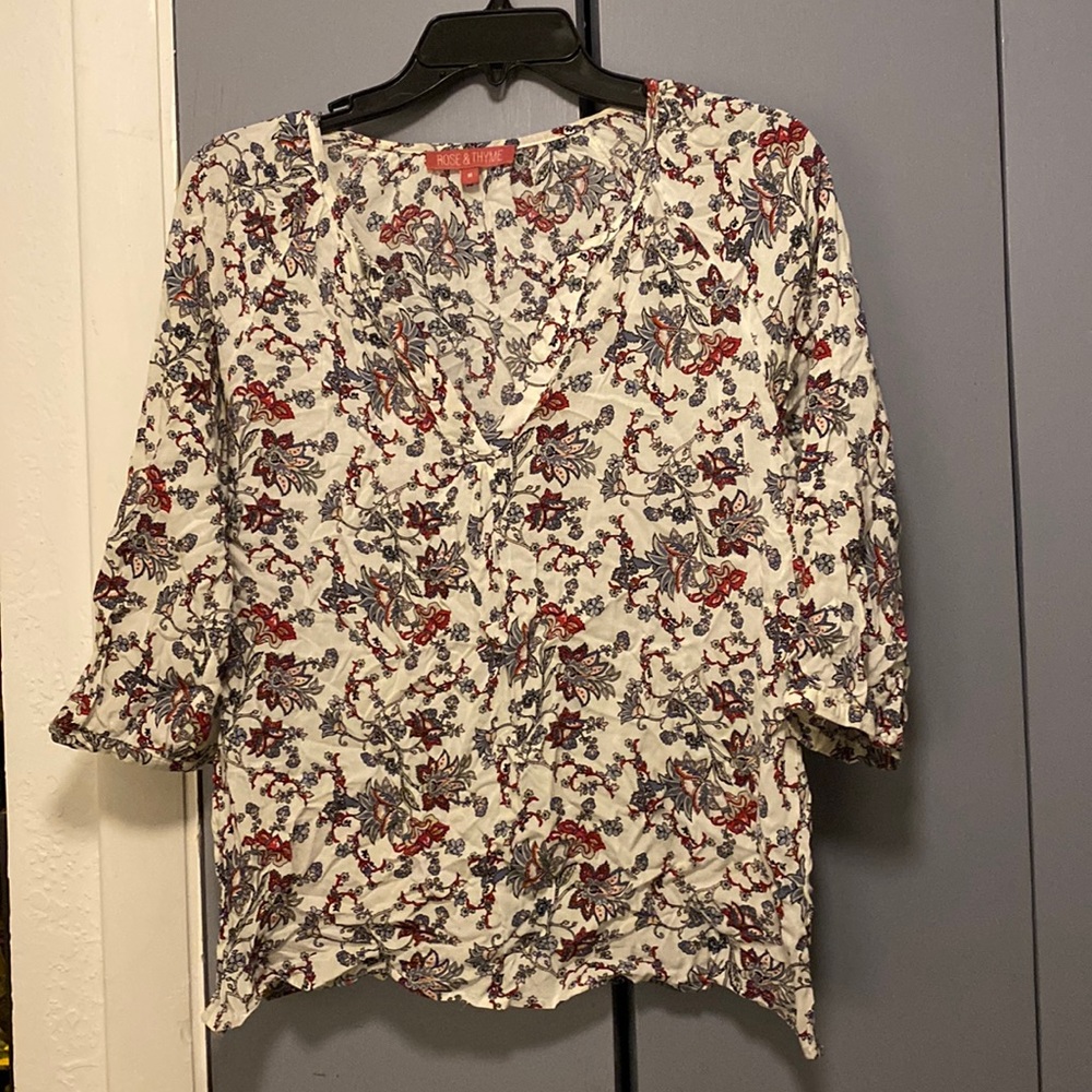 Rose and Thyme Blouse Size Medium